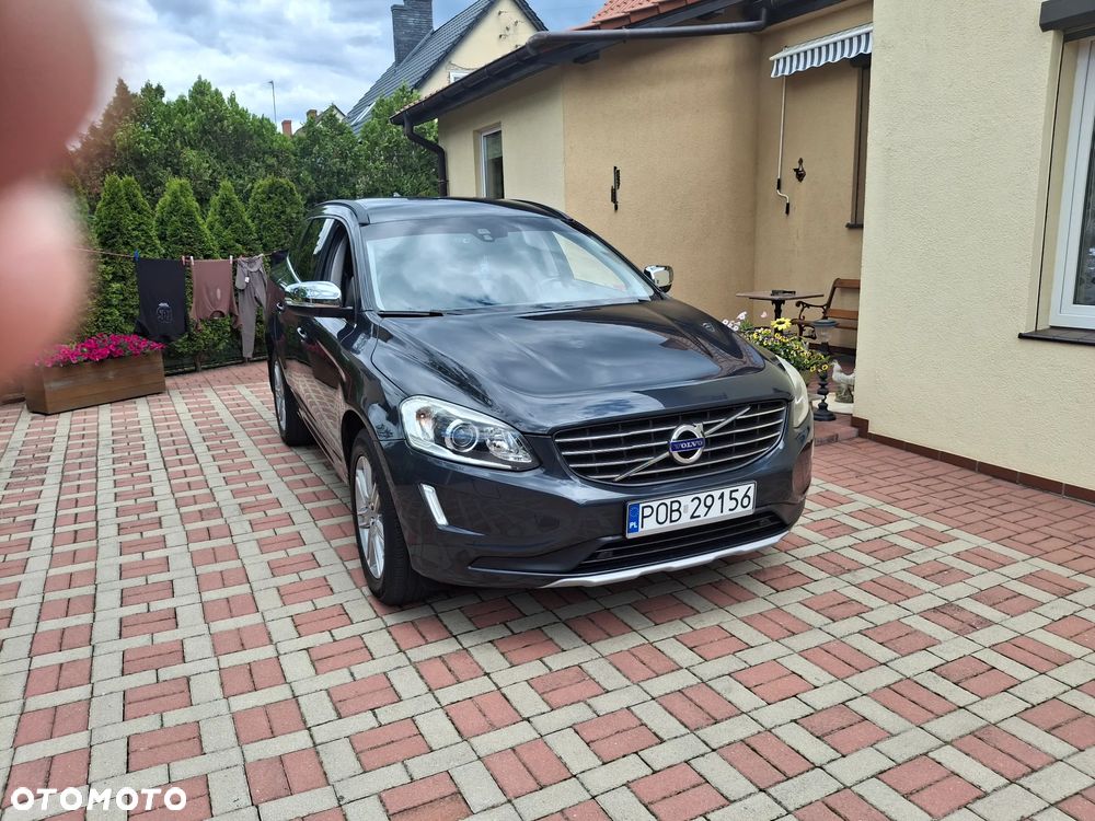 Volvo XC 60 D3 Drive-E Momentum - 1