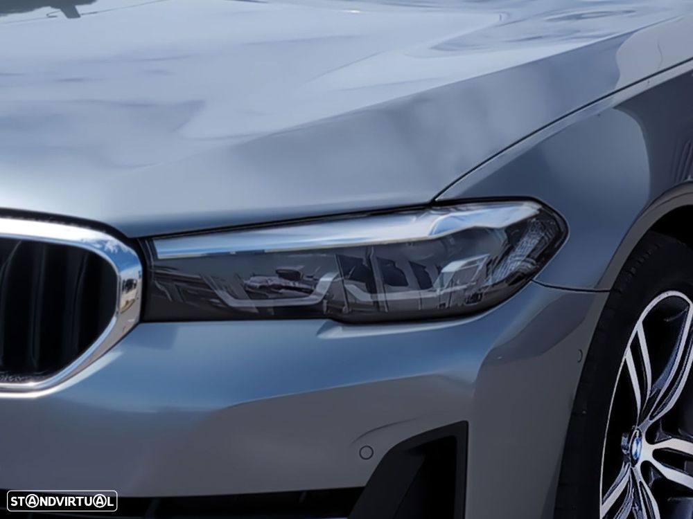 BMW 520 d Line Luxury Auto - 3
