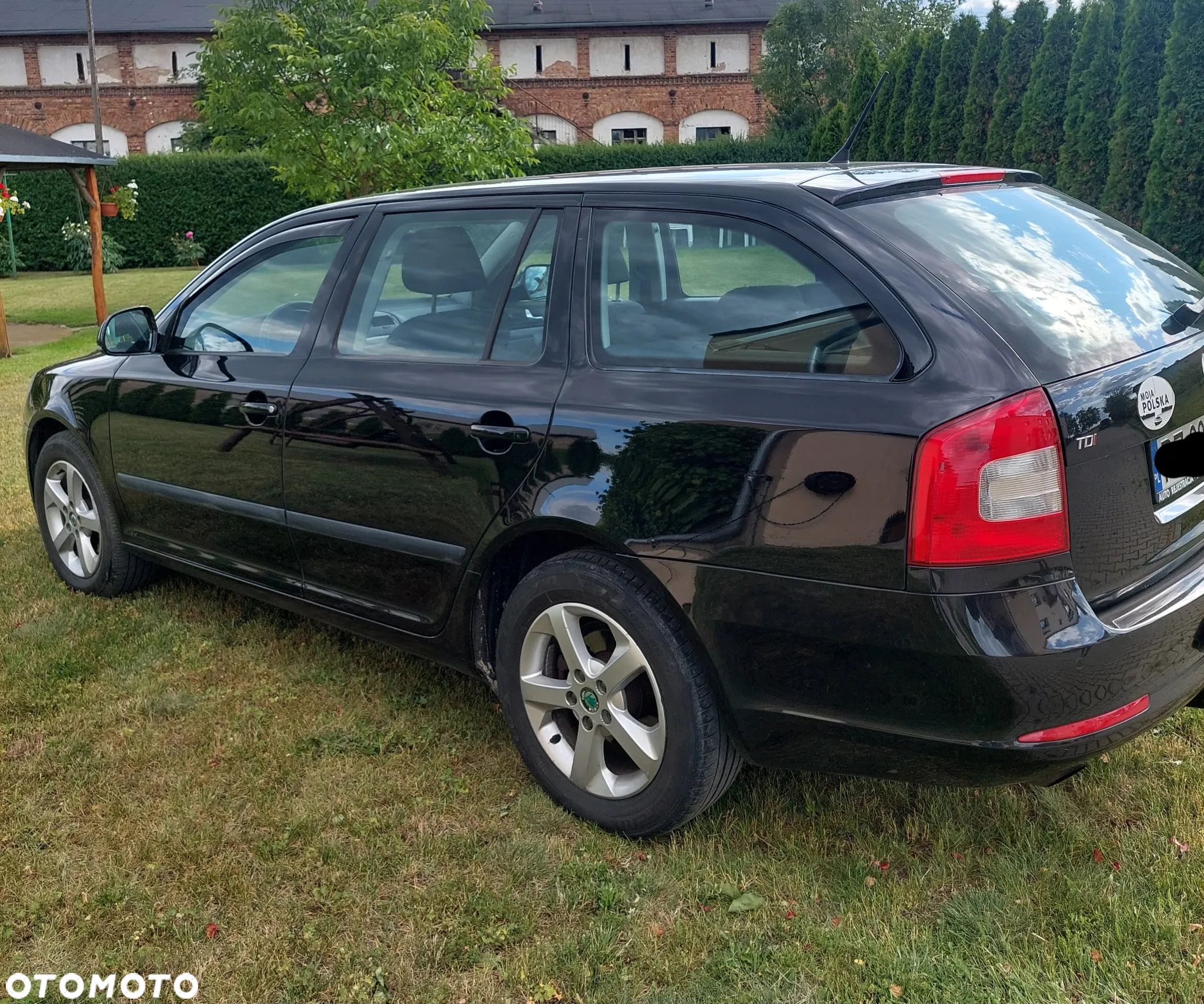 Skoda Octavia Combi 2.0 TDI DPF Ambiente - 1