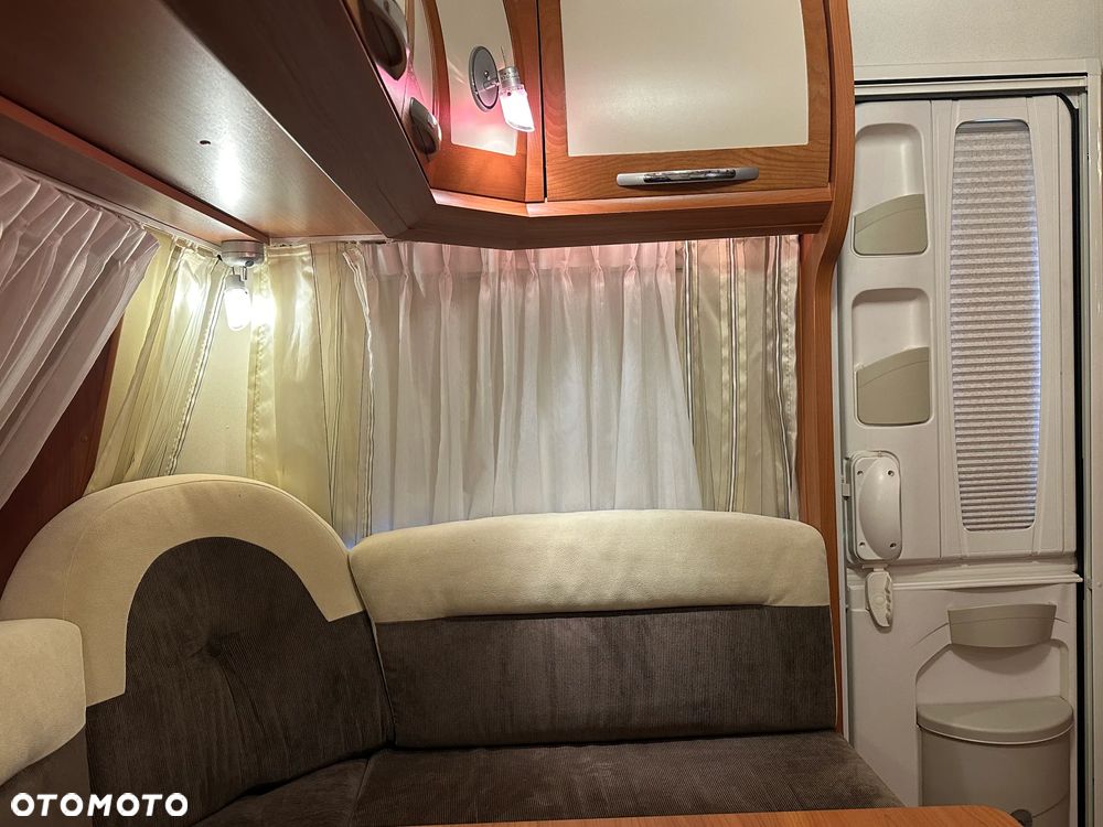 Hobby 560 WLU z napędem i markizą FIAMMA elektryczną. !!! RATY !!! - 16