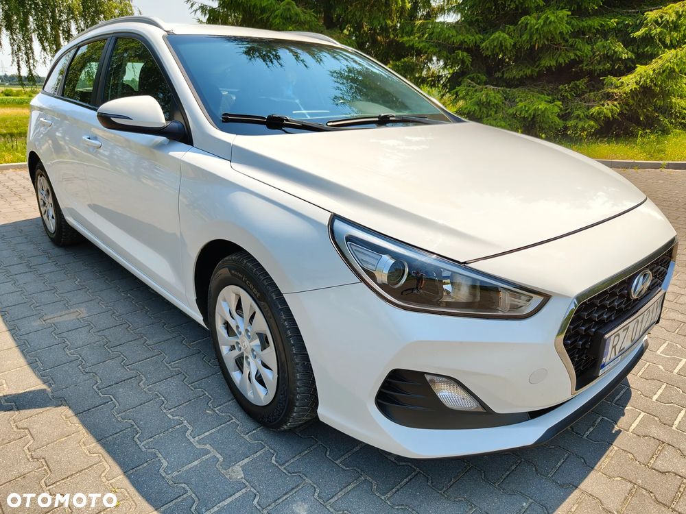 Hyundai i30 1.6 D Classic + - 2