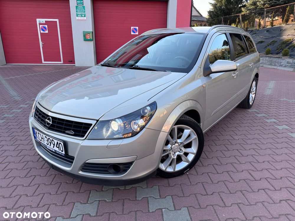 Opel Astra 2.0 Turbo Cosmo - 1