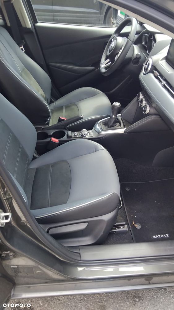 Mazda 2 - 7