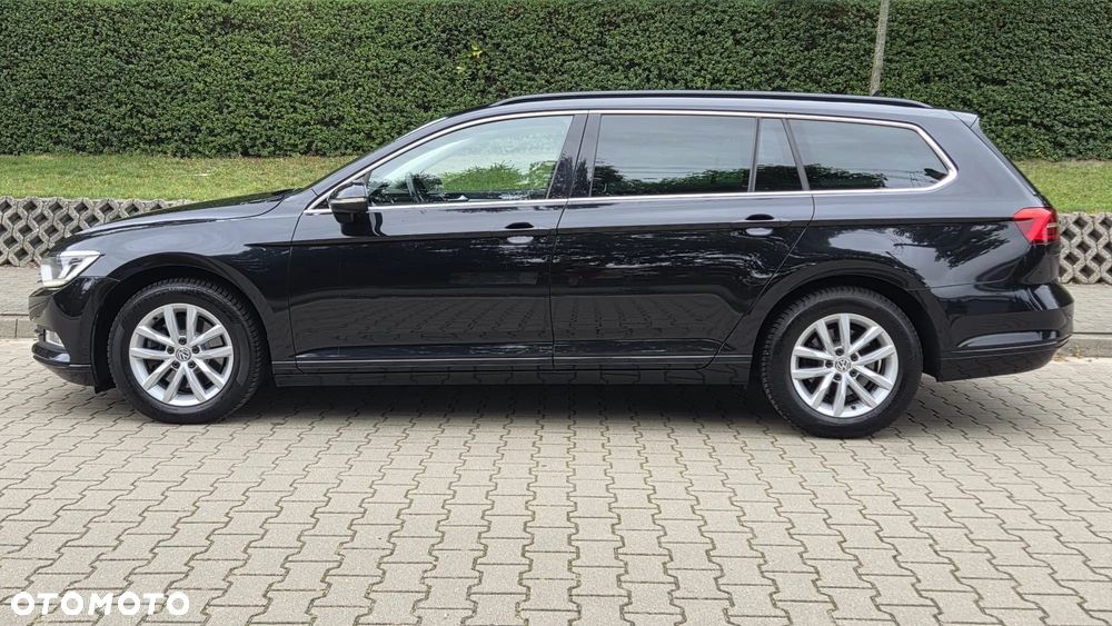 Volkswagen Passat - 17