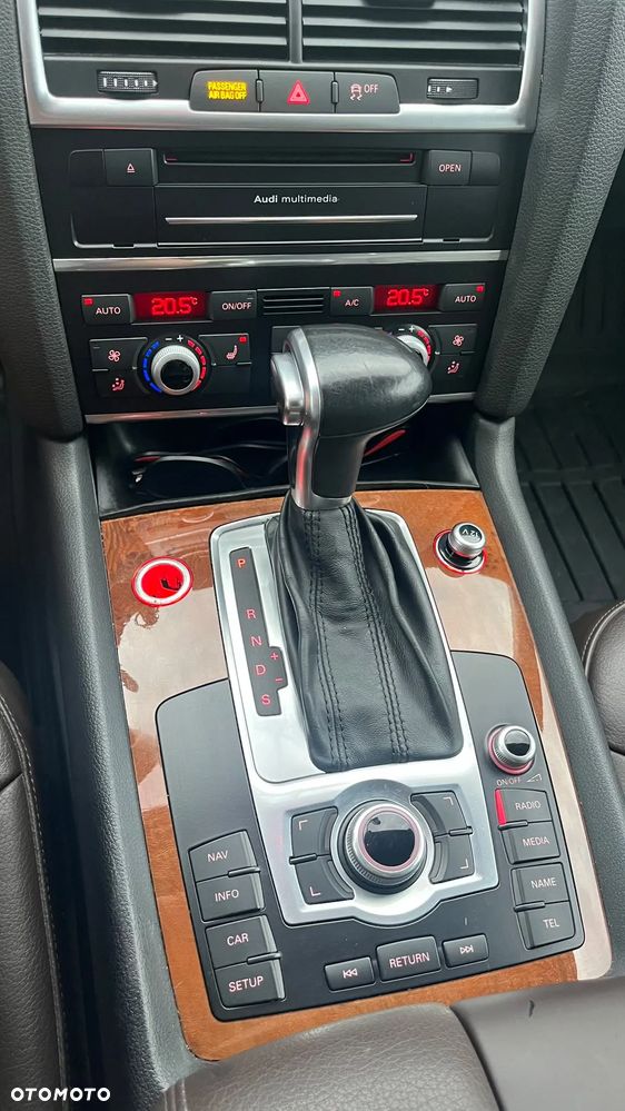 Audi Q7 - 11