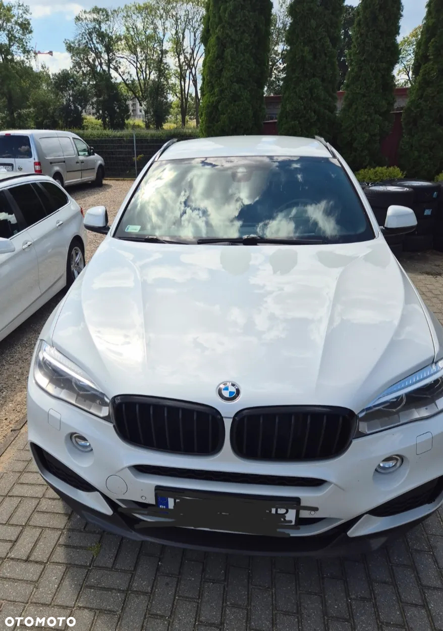 BMW X6 xDrive40d - 24