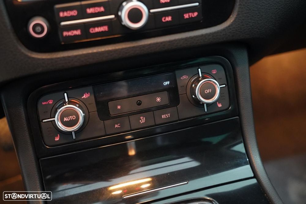 VW Touareg 3.0 TDI V6 Tiptronic - 15