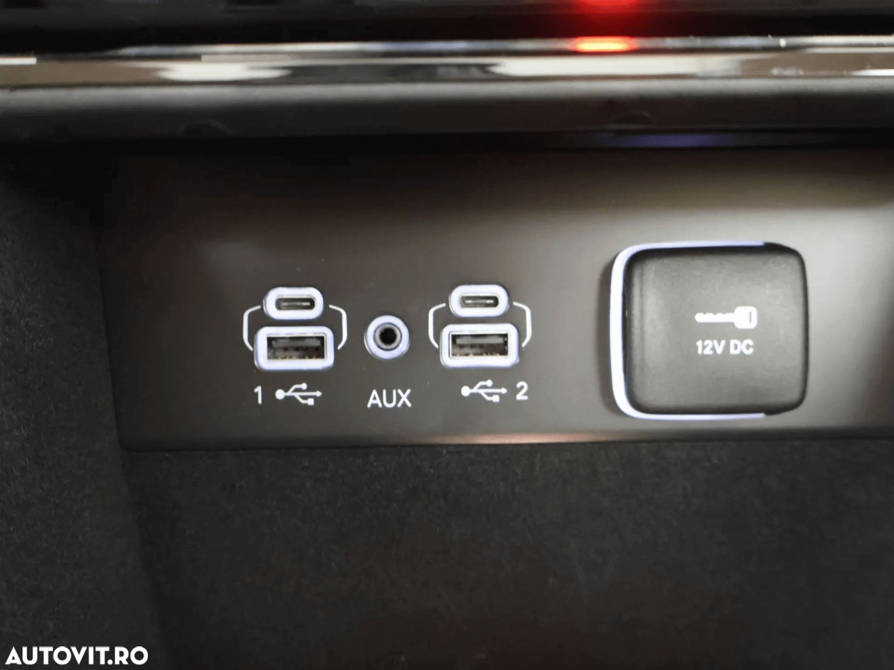 Jeep Grand Cherokee - 22