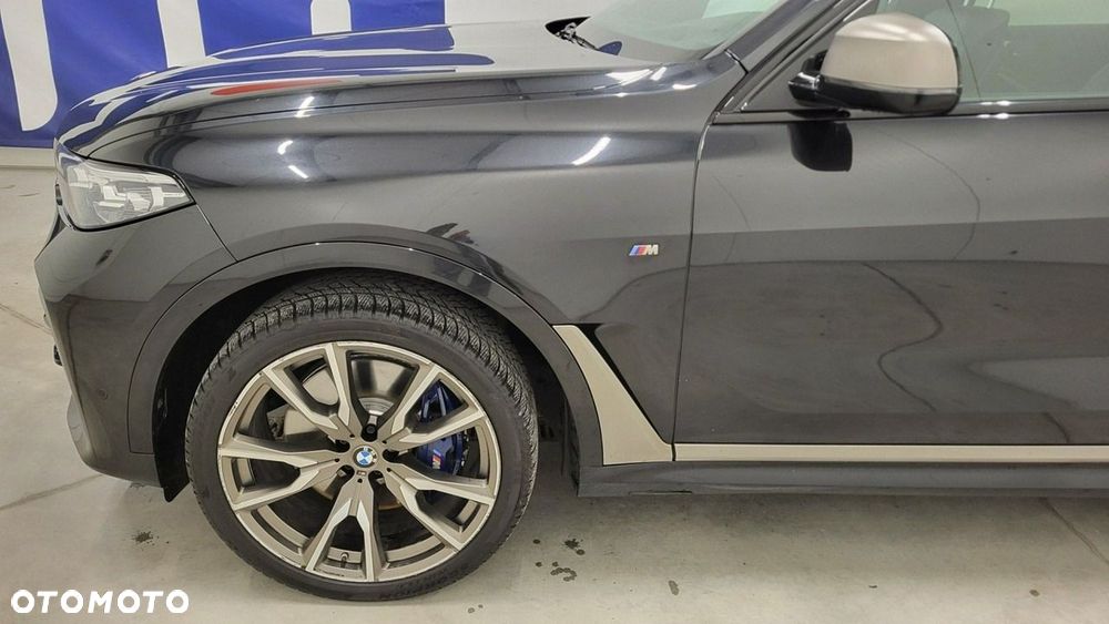 BMW X7 M50i sport - 10
