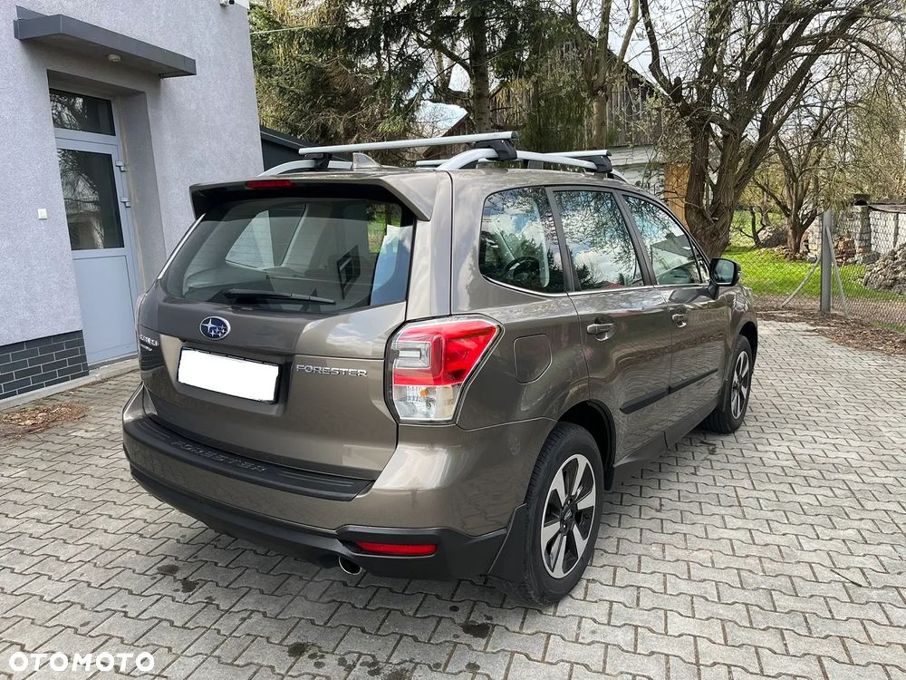 Subaru Forester 2.0 i Exclusive - 33