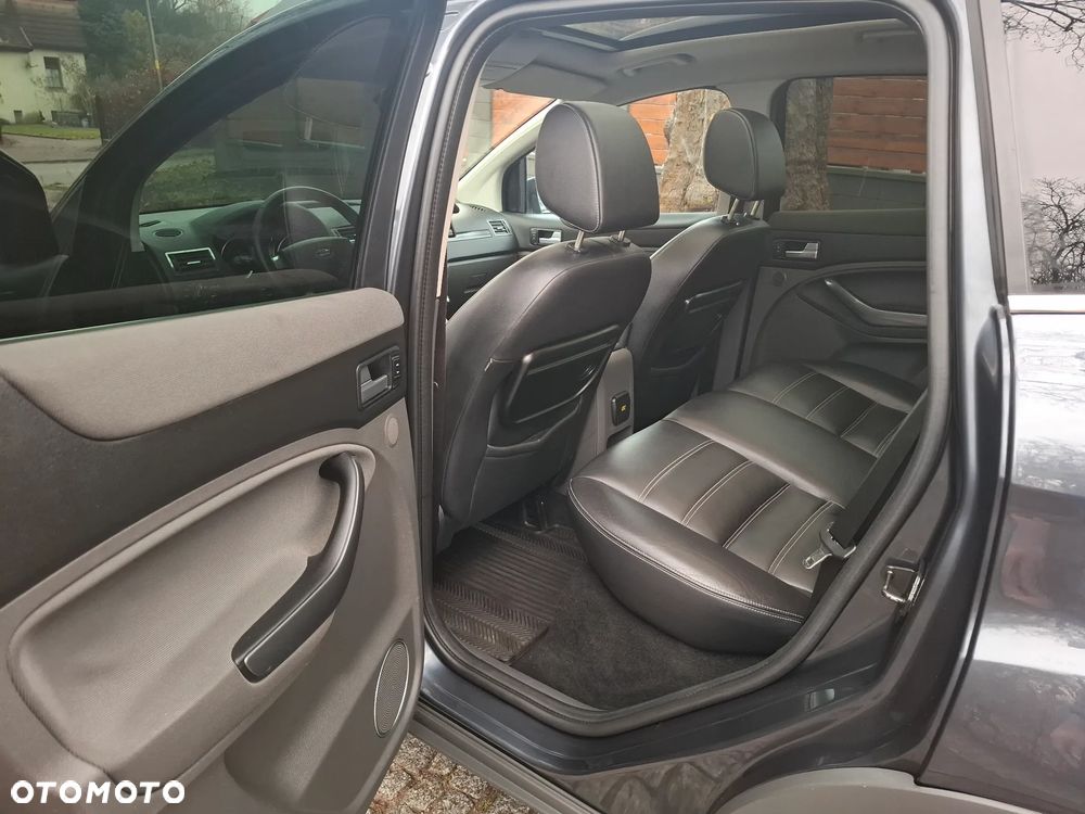 Ford Kuga 2.5 4x4 Titanium - 14