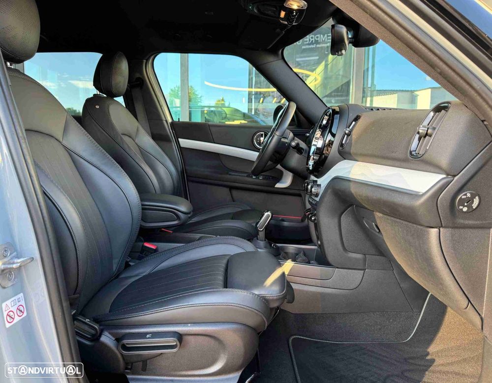 MINI Countryman Cooper D Premium First Essential Auto - 10
