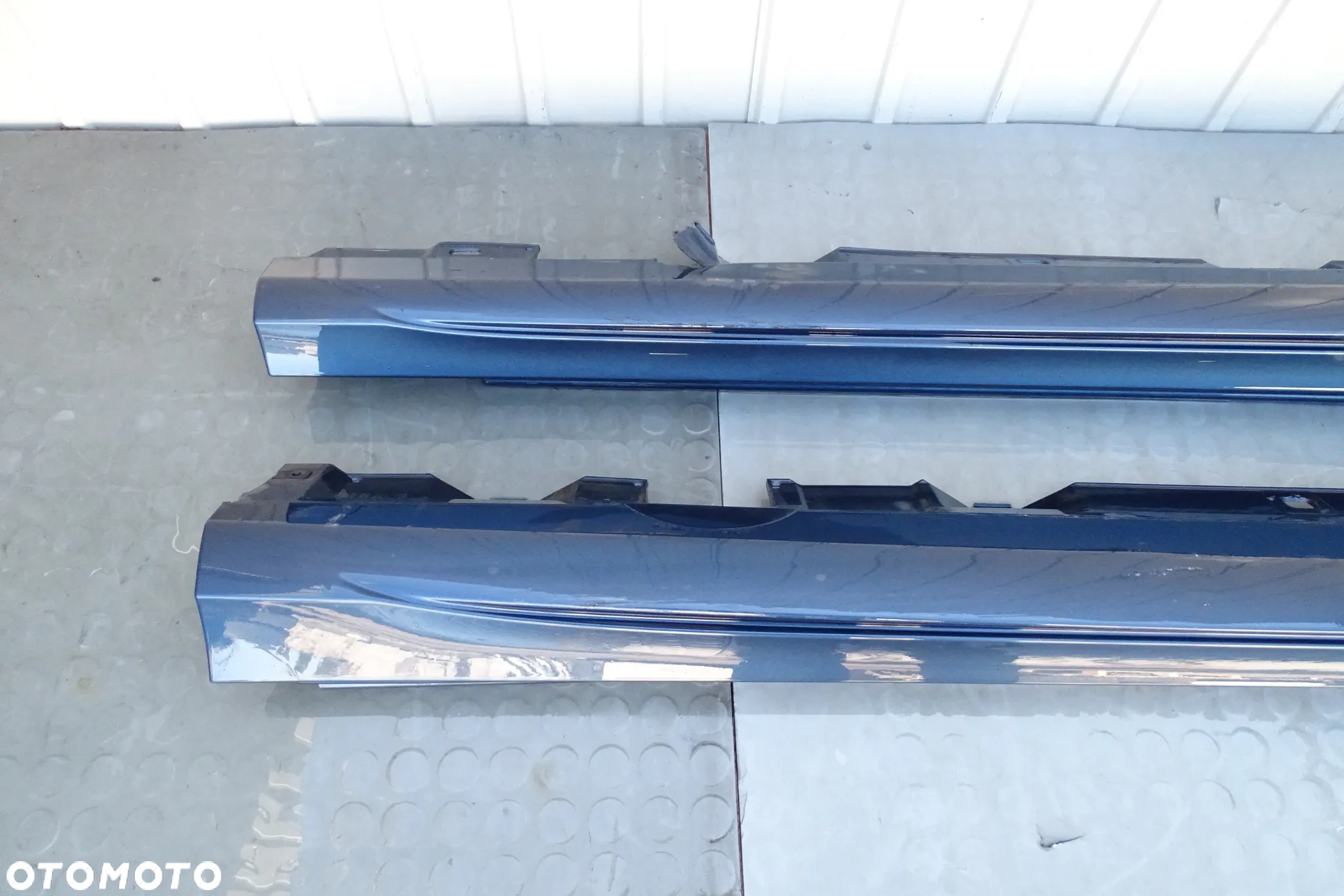 Mercedes CLA W118 A W177 B W247 Progi Próg Listwy progowe Listwa progowa AMG C667 1776904501 1776904601 - 2