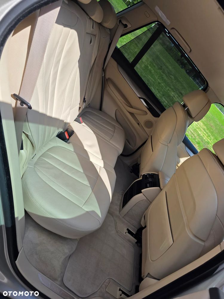 BMW X5 xDrive30d - 16