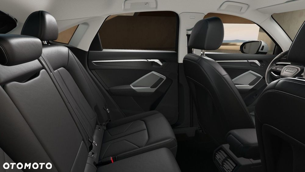 Audi Q3 Sportback - 8