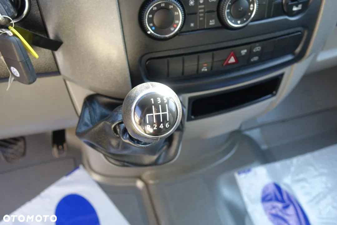 Volkswagen CRAFTER / L2H2 FURGON / BLASZAK / 2.0 / 136KM / BAGAŻNIK DACHOWY - 22