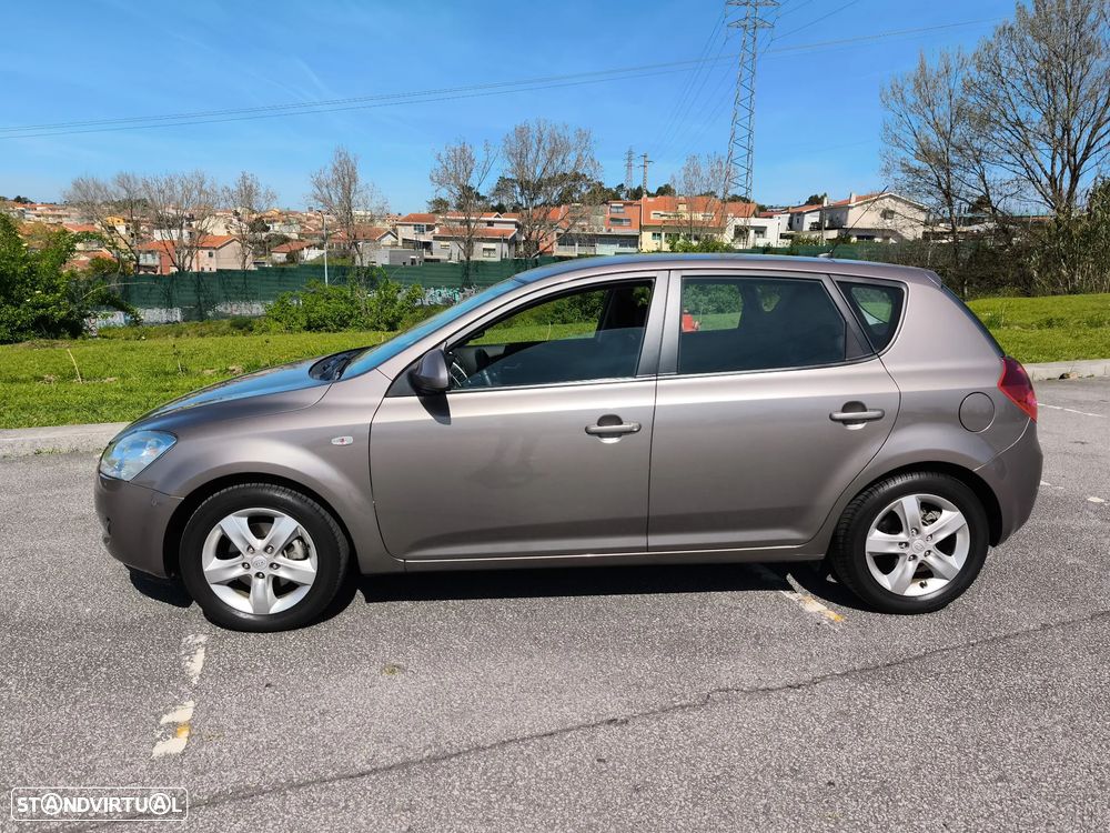 Kia Ceed 1.4 CVVT EX ISG - 4