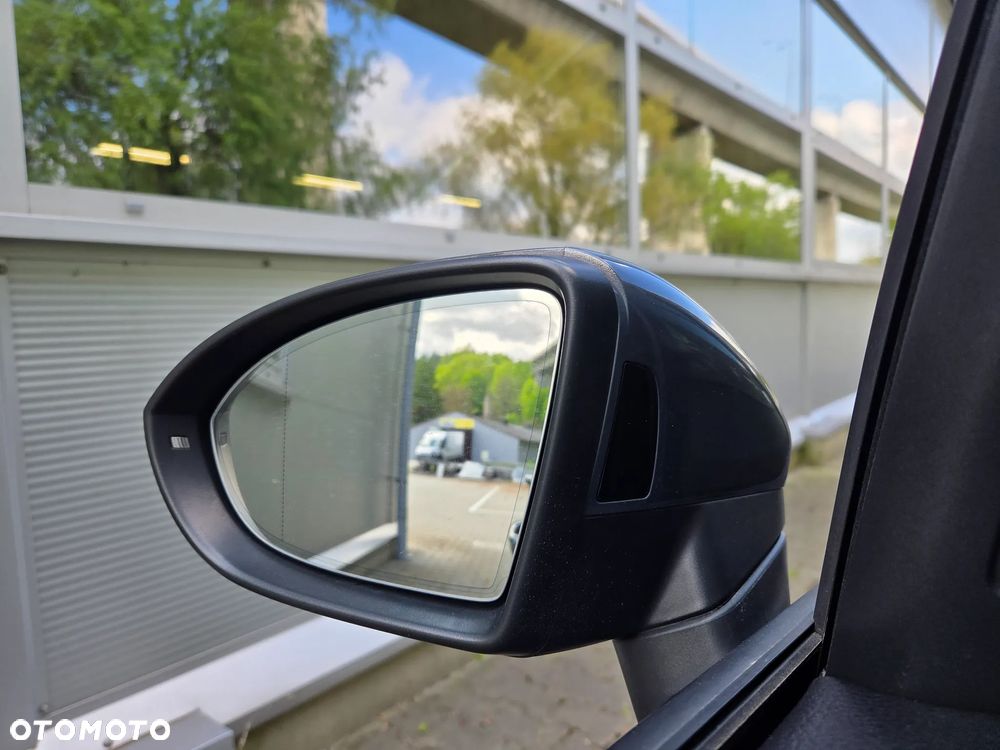 Volkswagen Touran 2.0 TDI BMT Comfortline DSG - 30