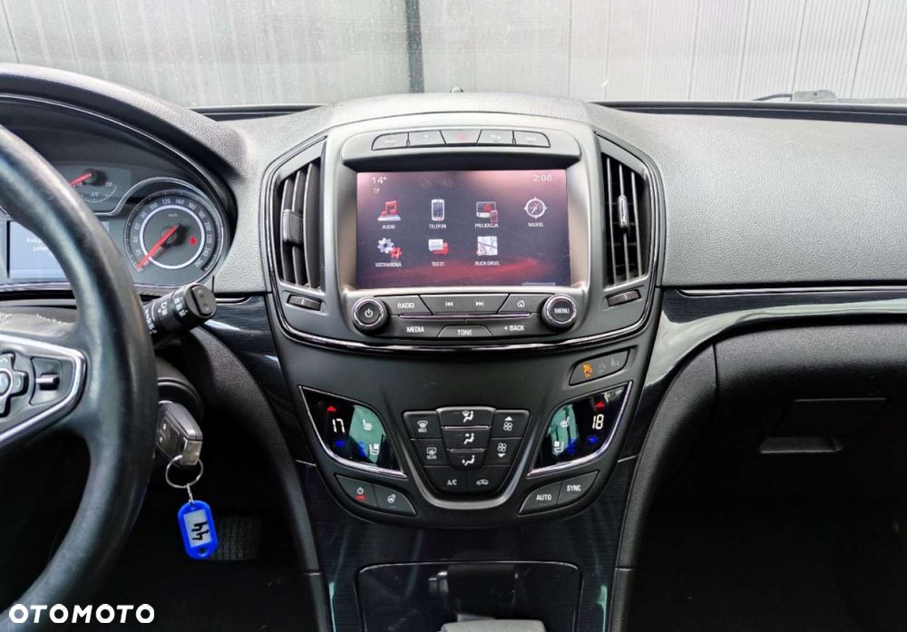 Opel Insignia - 29