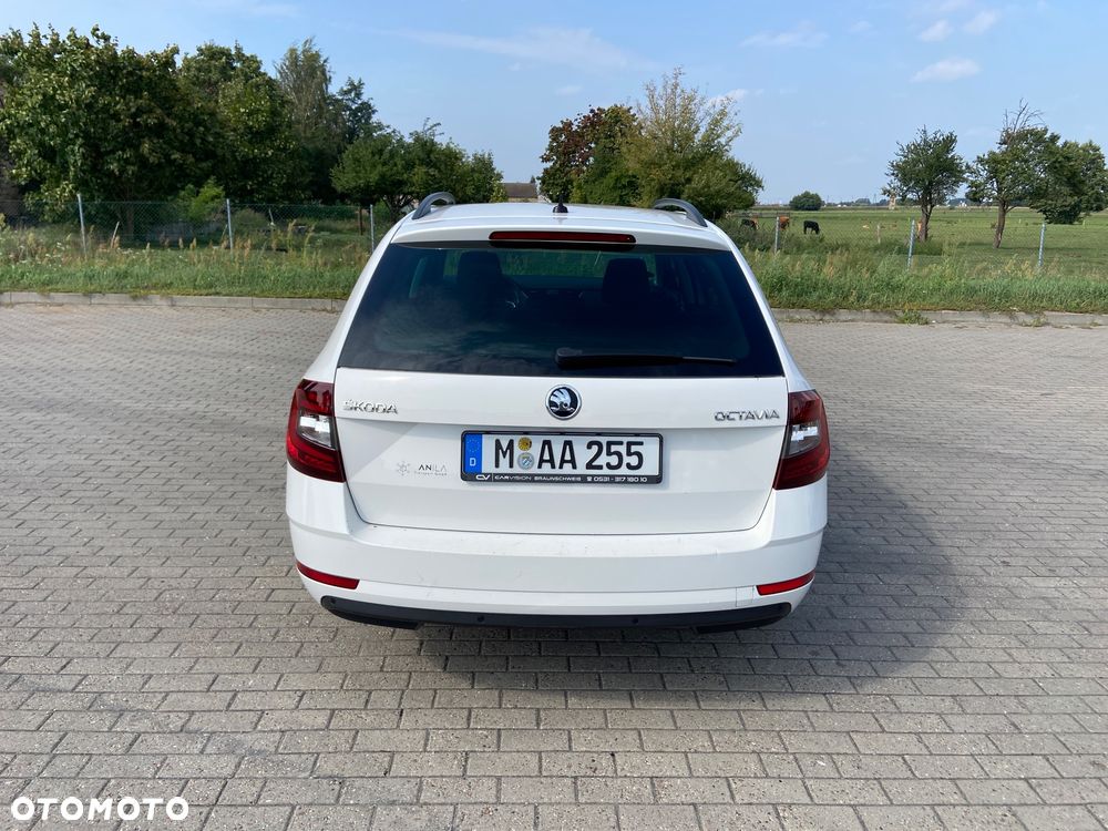 Skoda Octavia 1.6 TDI DSG Soleil - 10