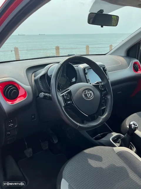 Toyota Aygo 1.0 X-Play+X-Touch - 10
