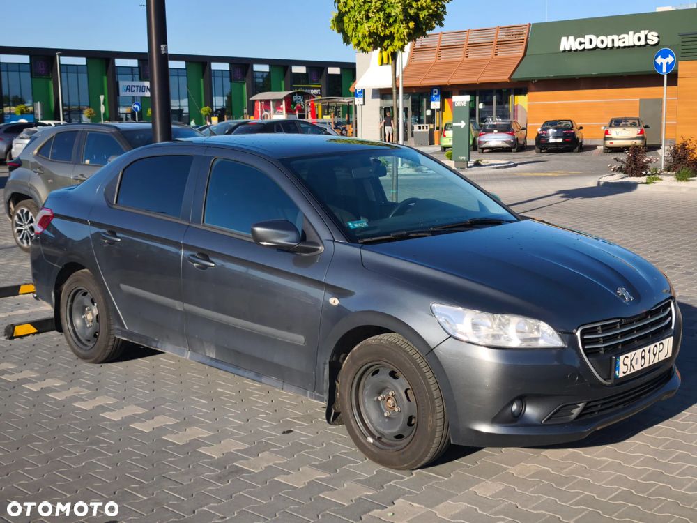 Peugeot 301 1.6 VTi Allure - 1