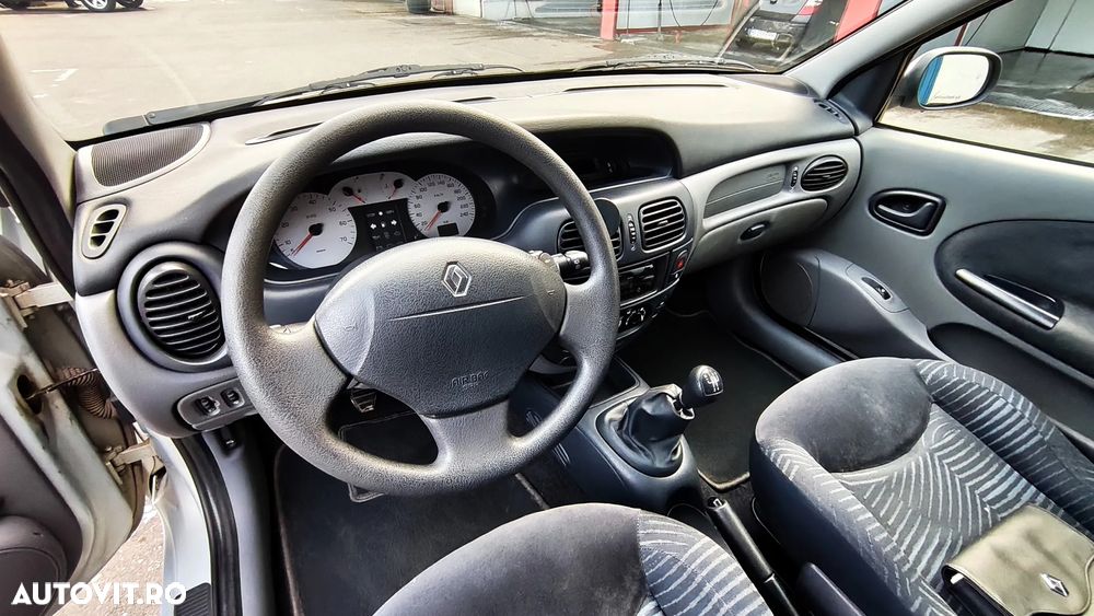 Renault Megane - 14