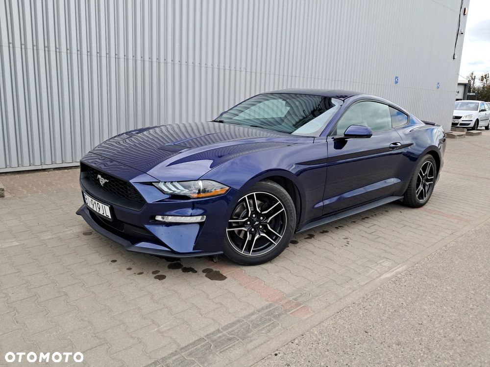 Ford Mustang - 8