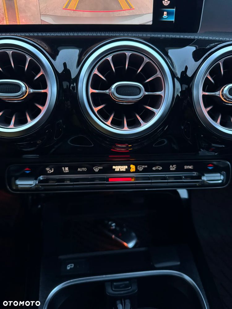 Mercedes-Benz Klasa A 220 4Matic 7G-DCT AMG Line - 34