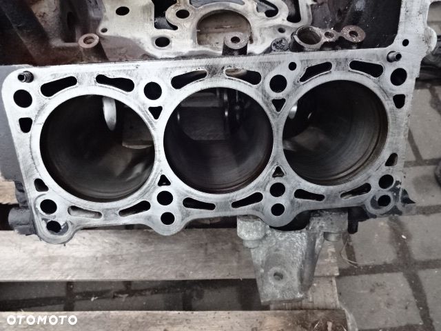 Blok silnika Audi A6 C6 3.0 TDI  BMK - 6