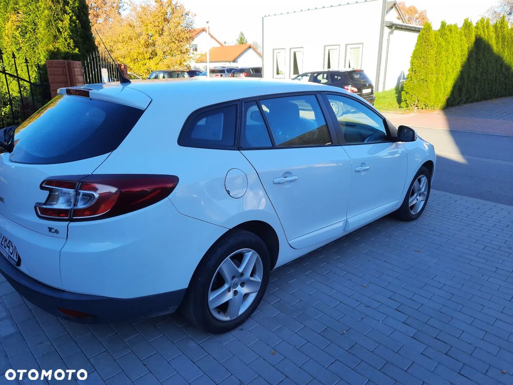 Renault Megane ENERGY TCe 115 Start & Stop Authentique - 4