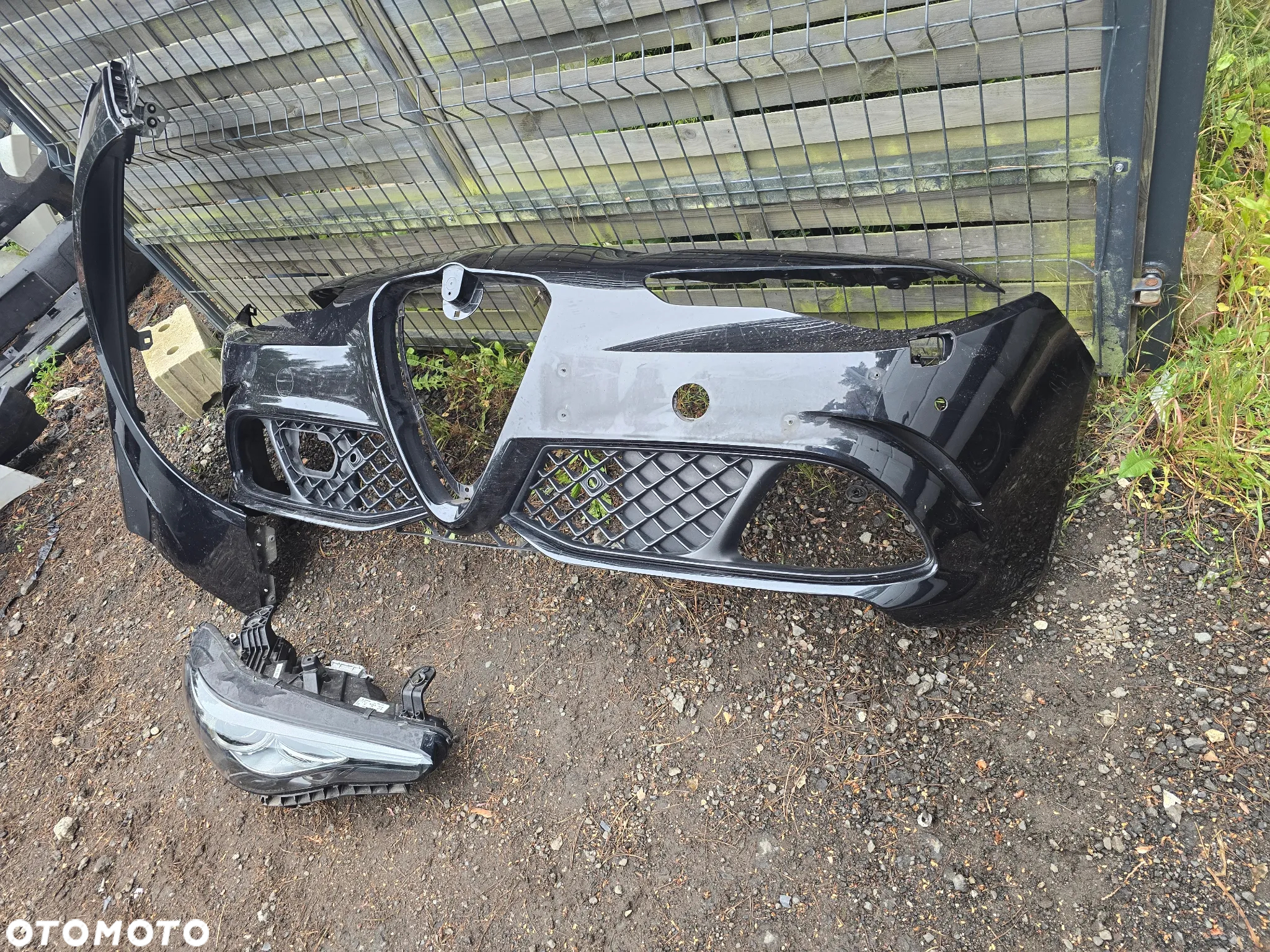 Alfa Romeo giulia quadrifoglio zderzak błotnik lampa 00505640950 idealne - 2