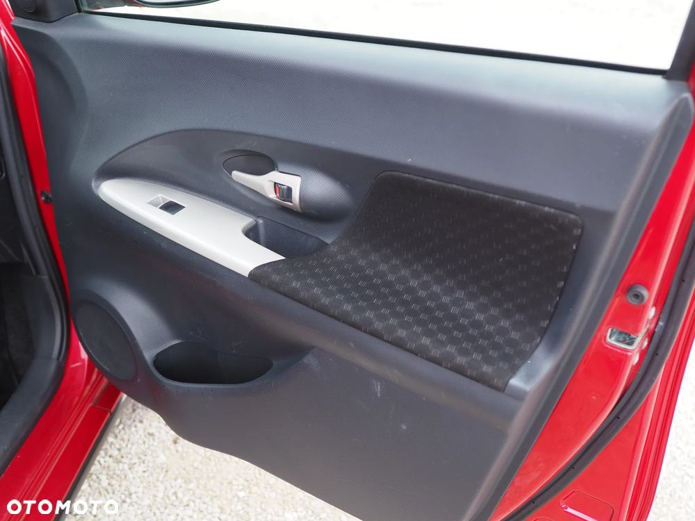 Toyota Urban Cruiser - 21