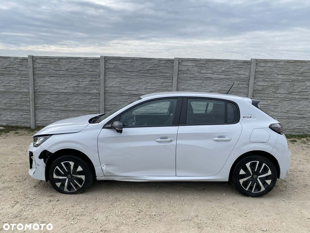 Peugeot 208 Elektromotor 156 Allure - 23