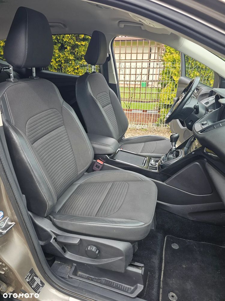 Ford Kuga - 21