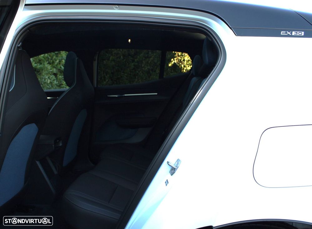 Volvo EX30 69 kWh Single Motor Extended Range Ultra - 43