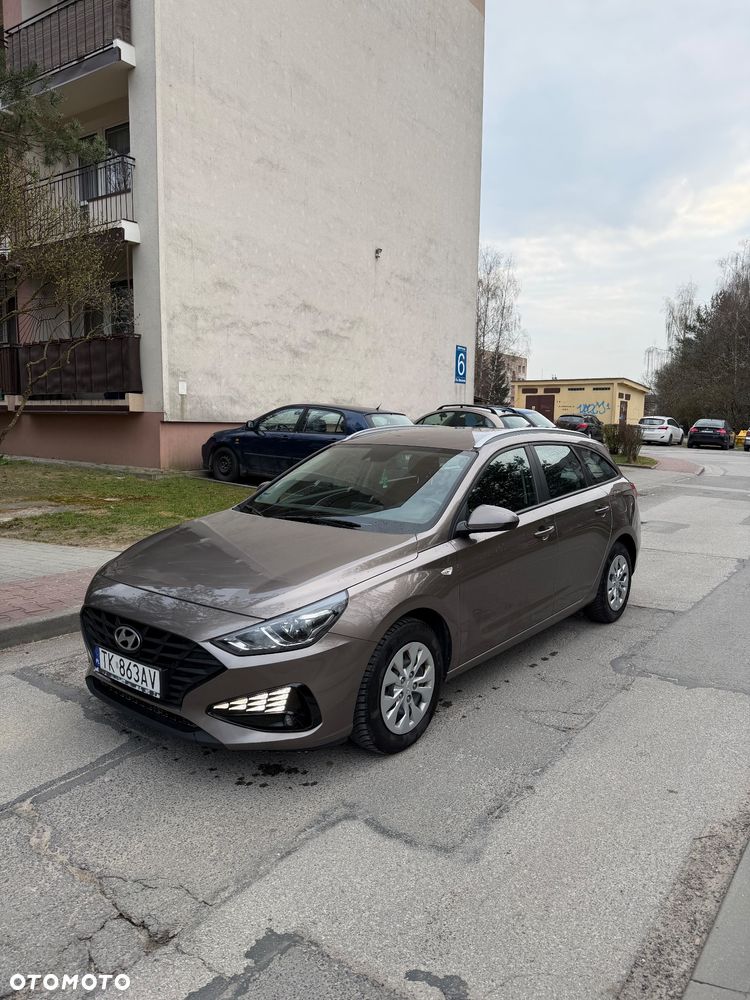 Hyundai i30 1.5 DPI Classic + - 3