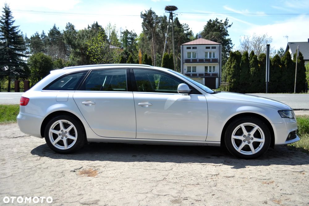 Audi A4 Avant - 13