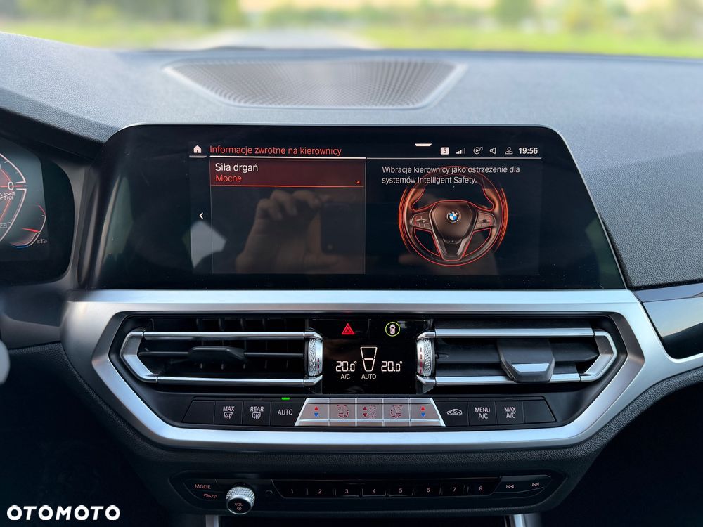 BMW Seria 3 320d MHEV Sport Line - 30