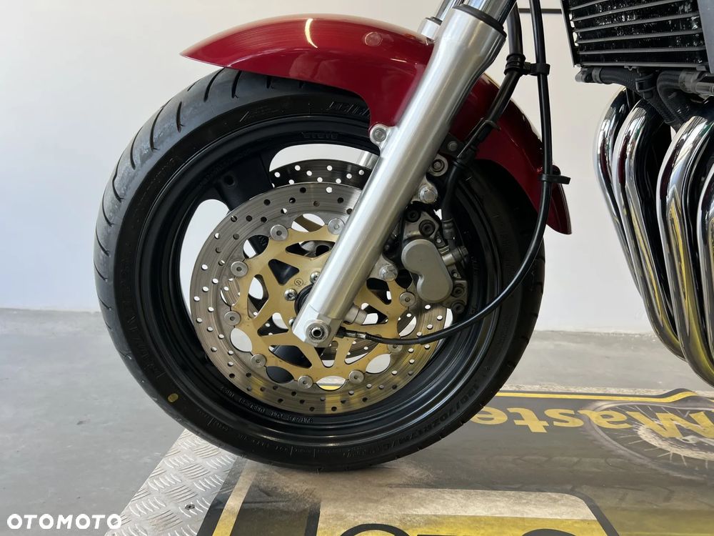Yamaha XJR - 7