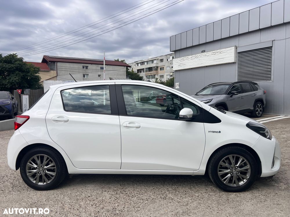 Toyota Yaris - 4