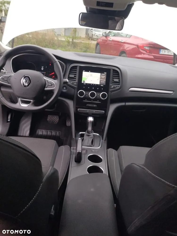 Renault Megane ENERGY TCe 140 EDC BOSE EDITION - 4