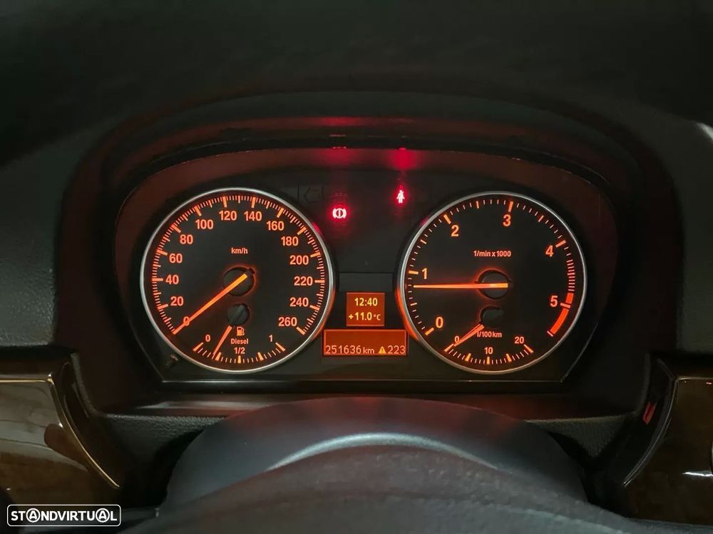 BMW 320 d Coupe - 10