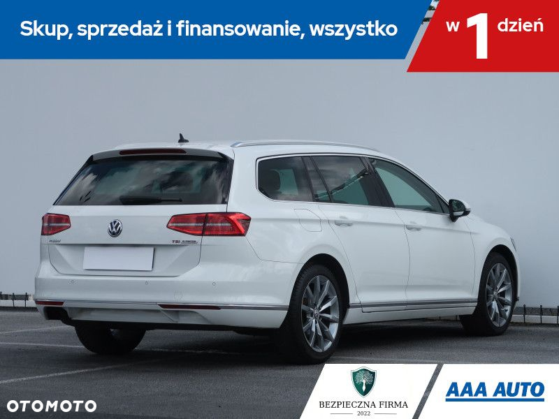 Volkswagen Passat - 6