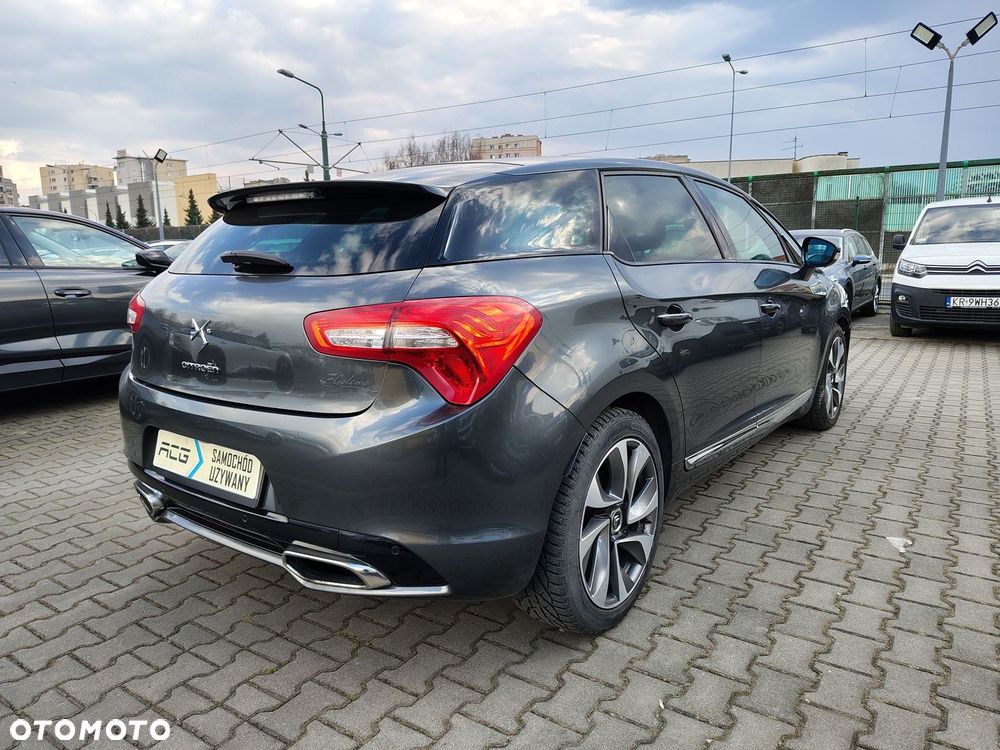Citroën DS5 1.6 THP SportChic - 3