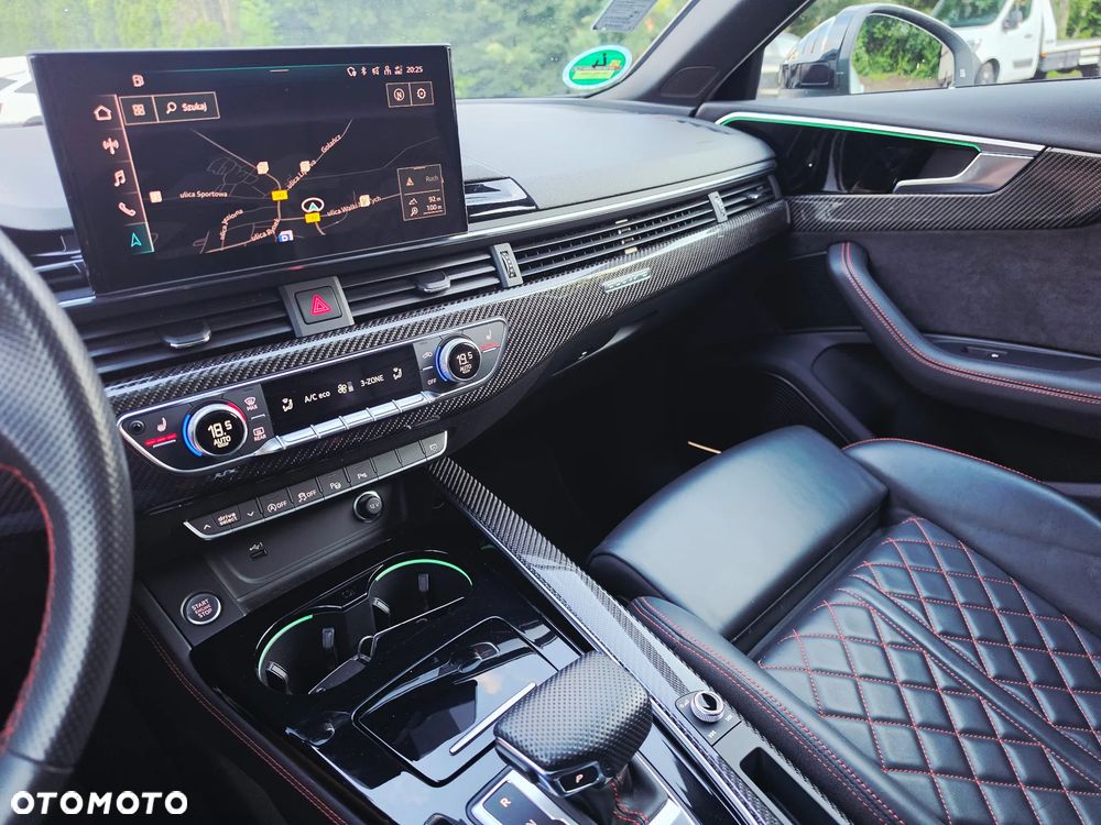 Audi A4 Avant 45 TFSI quattro S tronic S line - 26
