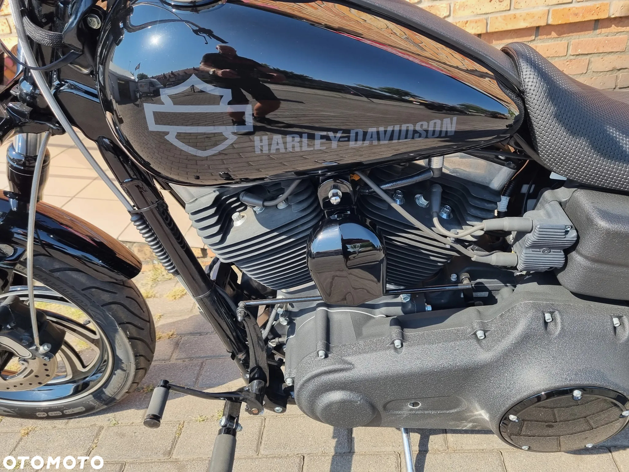 Harley-Davidson Dyna Street Bob - 5
