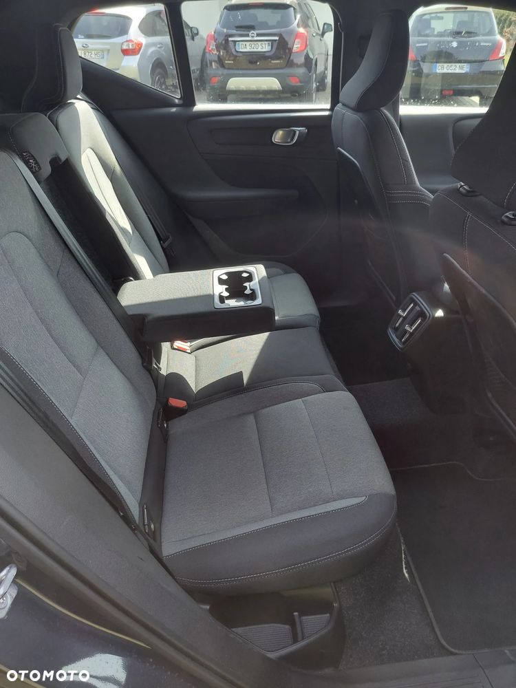 Volvo XC 40 T2 Essential - 11