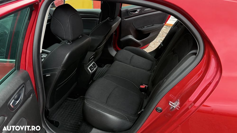 Renault Megane TCe Life - 9