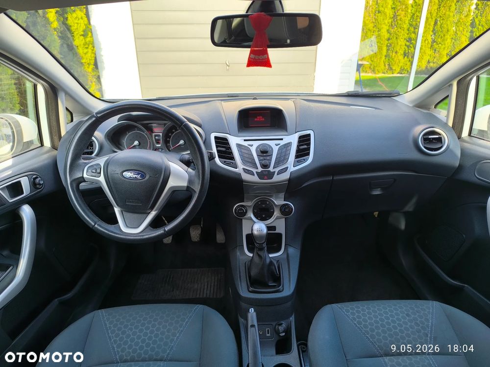Ford Fiesta - 10